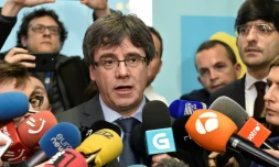 L'indépendantiste catalan Carles Puigdemont (c), le 24 janvier 2018 à Bruxelles