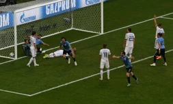Edinson Cavani (N.21) parachève le large succès de l'Uruguay face à la Russie, pays hôte du Mondial, battue à Samara, le 25 juin 2018