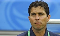 Frank Farina, alors entraîneur de l'Australie, le 21 juin 2005 à Leipzig, contre la Tunisie en Coupe des confédérations