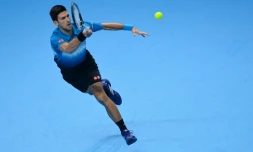 Novak Djokovic face au Tchèque Tomas Berdych au 
Masters final, le 19 novembre 2015 à Londres 