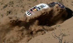 La Mini du Qatari Nasser Al-Attiyah lors de la 9e étape du Dakar, le 12 janvier 2016 à Belen