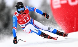 Cyprien Sarrazin lors de la descente de Kitzbühel le 19 janvier 2024. Grièvement blessé à l'entraînement onze mois plus tard, le skieur français ne sait toujours pas s'il reprendre un jour la compétition et a été très marqué par le récent accident mortel de l'Italien Matteo Franzoso