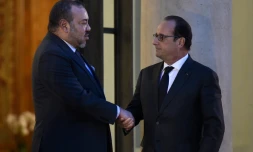François Hollande (d) et Mohammed VI (g), le 20 novembre 2015, à Paris