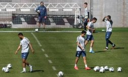 Les joueurs du Bayern Munich ont repris l'entraînement par petits groupes après une période de confinement consécutive à la pandémie de coronavirus le 6 avril 2020
