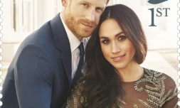 Photo du prince Harry et sa fiancée Meghan Markle fournie par Royal Mail le 14 mai 2018
