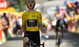 Le maillot jaune Geraint Thomas, vainqueur de la 12e étape du Tour de France à l'Alpe d'Huez, le 19 juillet 2018