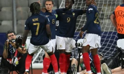 Arnaud Kalimuendo (c) vient d'ouvrir la marque pour la France contre l'Italie à l'Euro Espoirs, le 22 juin 2023 à Cluj (Roumanie)  