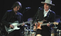 Bob Dylan lors du festival des 21e Vieilles Charrues le 22 juillet 2012 à Carhaix-Plouguer, dans l'ouest de la France