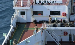Des soldats français à bord d'un pétrolier de la flotte fantôme russe, au large de Saint-Nazaire; le 1er octobre 2025