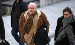 Alain Jakubowicz, l'avocat de Nordahl Lelandais, arrive au Palais de justice de Grenoble où son client va être présenté de nouveau aux juges d'instruction, le 19 mars 2018