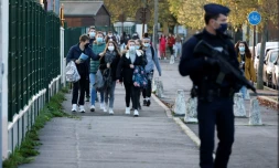 Rentrée sous haute sécurité le 3 novembre 2020 pour les élèves du collège du Bois d'Aulne à Conflans-Sainte-Honorine où enseignait Samuel Paty