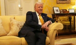 Le président élu des Etats-Unis Donald Trump à la résidence de l'ambassadeur du Royaume-Uni en France, à Paris, le 7 décembre 2024