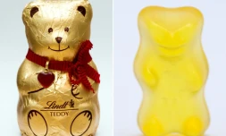 Photo montage d'un ourson en gélatine de la marque Haribo (d) et d'une figurine en chocolat de Lindt (g)