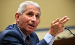 Anthony Fauci, directeur de 'Institut américain des maladies infectieuses témoignent devant une commission de la Chambre des représentants sur l'épidémie de Covid-19, à Washington DC le 31 juillet 2020