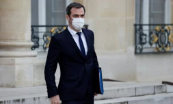Le ministre de la Santé Olivier Véran, aprÚs la réunion hebdomadaire du cabinet à l'Elysée à Paris, le 15 décembre 2021