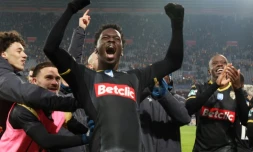 La joie des Monégasques, qualifiés pour les 16e de la Coupe de France, en écartant Lens aux tirs au but, le 7 janvier 2023 à Bollaert