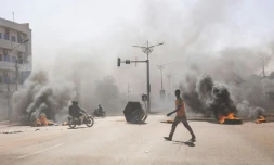 Barricades dans les rues de Ouagadougou, le 23 janvier 2022