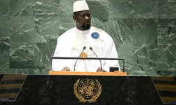 Le chef de la junte militaire au pouvoir en Guinée, Mamadi Doumbouya, s'adresse à la 78e Assemblée générale des Nations unies au siège de l'ONU à New York, le 21 septembre 2023