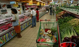 Rayon des fruits et légumes en grande surface