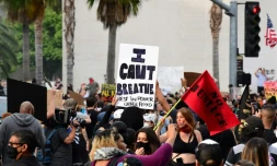 Manifestation Ă Los Angeles, le 2 juin 2020 aprĂšs la mort de George Floyd