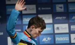 Le jeune coureur belge Bjorg Lambrecht sur le podium du Championnat d'Europe des moins de 23 ans, le 17 septembre 2016 Ă Plumelec, en France