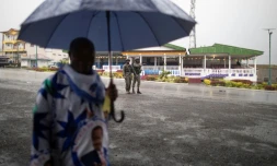 Une patrouille de la gendarmerie camerounaise sur la place principale de Buea, le 3 octobre 2018