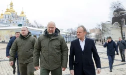 Le Premier ministre ukrainien, Denys Chmygal (g) et son homologue polonais Donald Tusk (d), le 22 janvier 2022 à Kiev