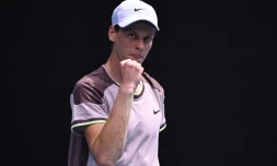 L'Italien Jannik Sinner, victorieux du Néerlandais Botic van de Zandschulp, lors du premier tour de l'Open d'Australie, 14 janvier 2024 à Melbourne