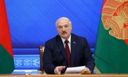Le président bélarusse Alexandre Loukachenko lors d'une conférence de presse à Minsk, le 9 août 2021