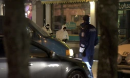 Des enquêteurs de la police près d'une scène de crime à Imatra, en Finlande, le 4 décembre 2016