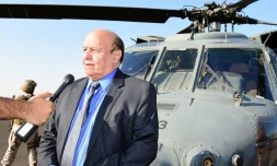 Le président yémenite Abedrabbo Mansour Hadi lors d'une visite le 24 novembre 2015 sur la base militaire d'Al-Anad