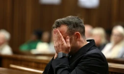 Oscar Pistorius lors d'une audience au tribunal de Pretoria, le 15 juin 2016