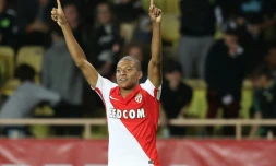 L'attaquant de Monaco Kylian Mbappé fête un but contre Montpellier, le 21 octobre 2016 à Louis-II