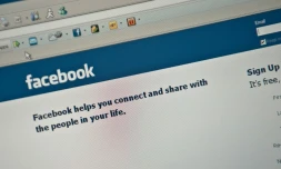 Un habitant du pays de Galles a eu le choc de sa vie en découvrant que sa femme venait de se marier en cachette avec son amant, via des photos de la cérémonie postées sur Facebook par l'épouse bigame