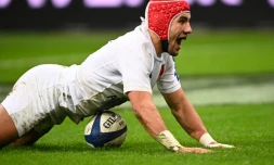 L'ailier Gabin VilliĂšre auteur d'un essai lors du match de groupes de la Coupe d'automne des Nations contre l'Italie, au Stade de France, le 28 novembre 2020