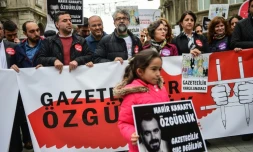 Manifestation pour la liberté de la presse et pour demander la libération de journalistes emprisonnés en Turquie, le 9 avril 2017 à Istanbul