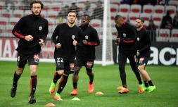 Les joueurs niçois à l'échauffement, le 24 février 2017 à l'Allianz Riviera