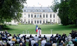 Le président Macron s'adresse aux membres de la Convention citoyenne pour le climat le 29 juin 2020 à l'Elysée