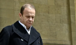 Le photographe français François-Marie Banier quitte le tribunal de Bordeaux, le 23 mai 2016