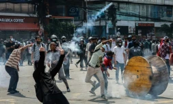 Heurts entre manifestants et polciers à Katmandou, le 8 septembre 2025 au Népal