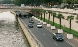 Les voies sur berges rive droite à Paris peu avant l'ouverture de Paris-Plage, le 17 juillet 2002