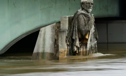 Le zouave du pont de l'Alma à Paris le 3 juin 2016