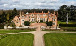 Le manoir de Kentwell Hall, le 25 mars 2921 près de Bury St Edmunds, dans l'est de l'Angleterre