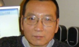 Le Chinois Liu Xiaobo, prix Nobel de la paix 2010, le 14 mars 2005 à Canton