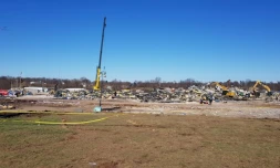 Les décombres de l'usine de bougies détruite à Mayfield, dans le Kentucky, le 13 décembre 2021