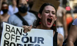 manifestation pour le droit à l'avortement le 24 juin 2022 à Miami, Etats-Unis