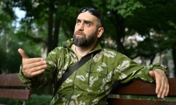 Islam, combattant tchétchène du bataillon Cheikh Mansour, lors d'une interview avec l'AFP, le 9 juin 2022 à Zaporijjia, en Ukraine
