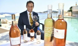 Franck Perroud, sommelier au triple étoilé Michelin de la Vague d'Or à Saint-Tropez, le 29 mai 2017