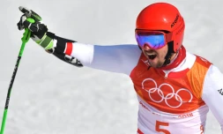 L'Autrichien Marcel Hirscher vient de remporter le slalom géant des Jeux olympiques, le 18 février 2018 à Pyeongchang  
