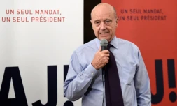 Alain Juppé le 21 novembre 2016 à son QG de campagne à Paris